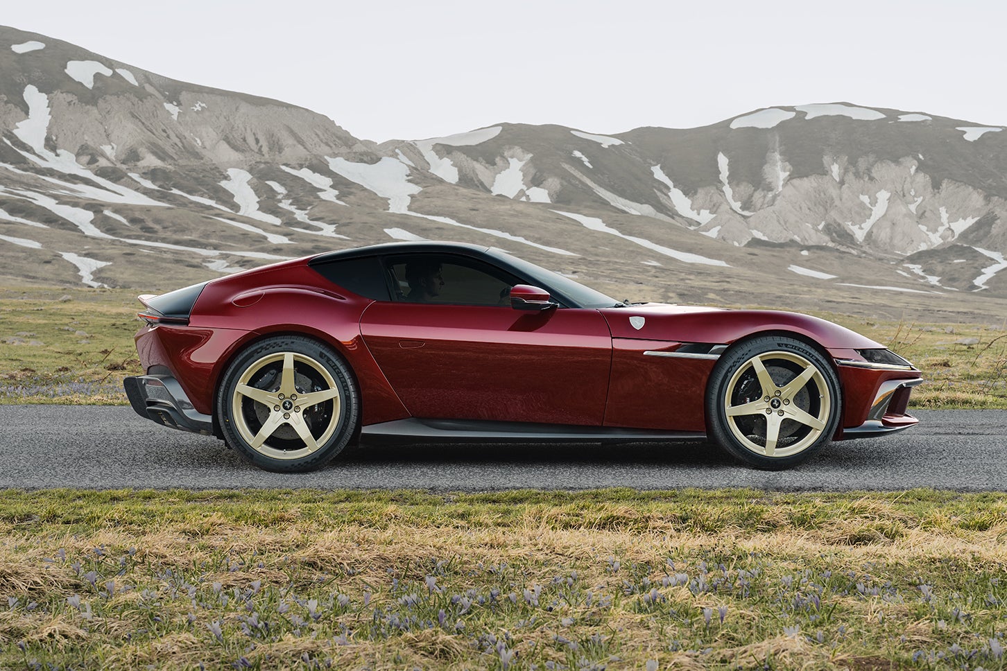フェラーリ12チリンドリ マヌアーレ｜Ferrari 12 Cilindri Manuale