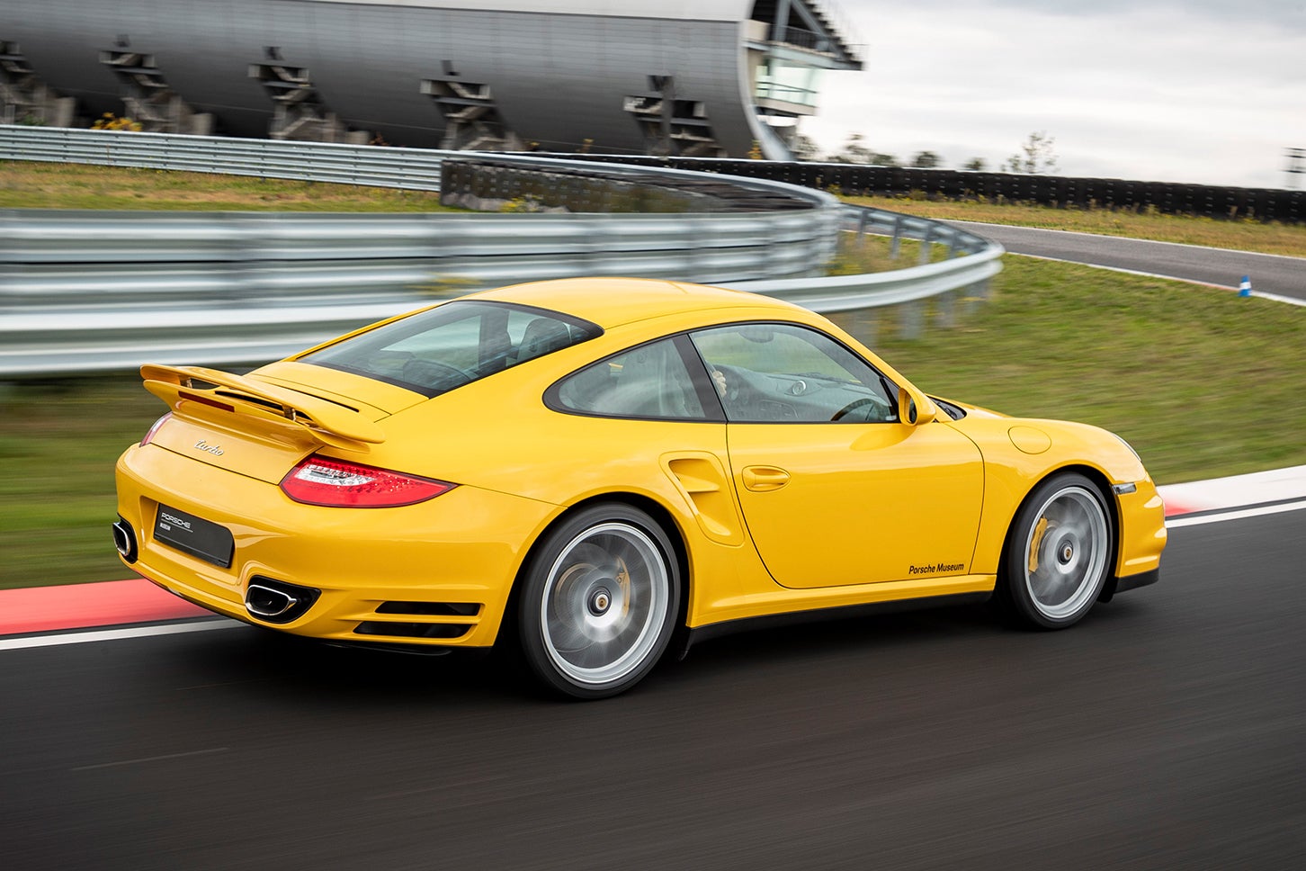 997.2型ポルシェ911ターボ｜Porsche 911 Turbo (type 992.2)