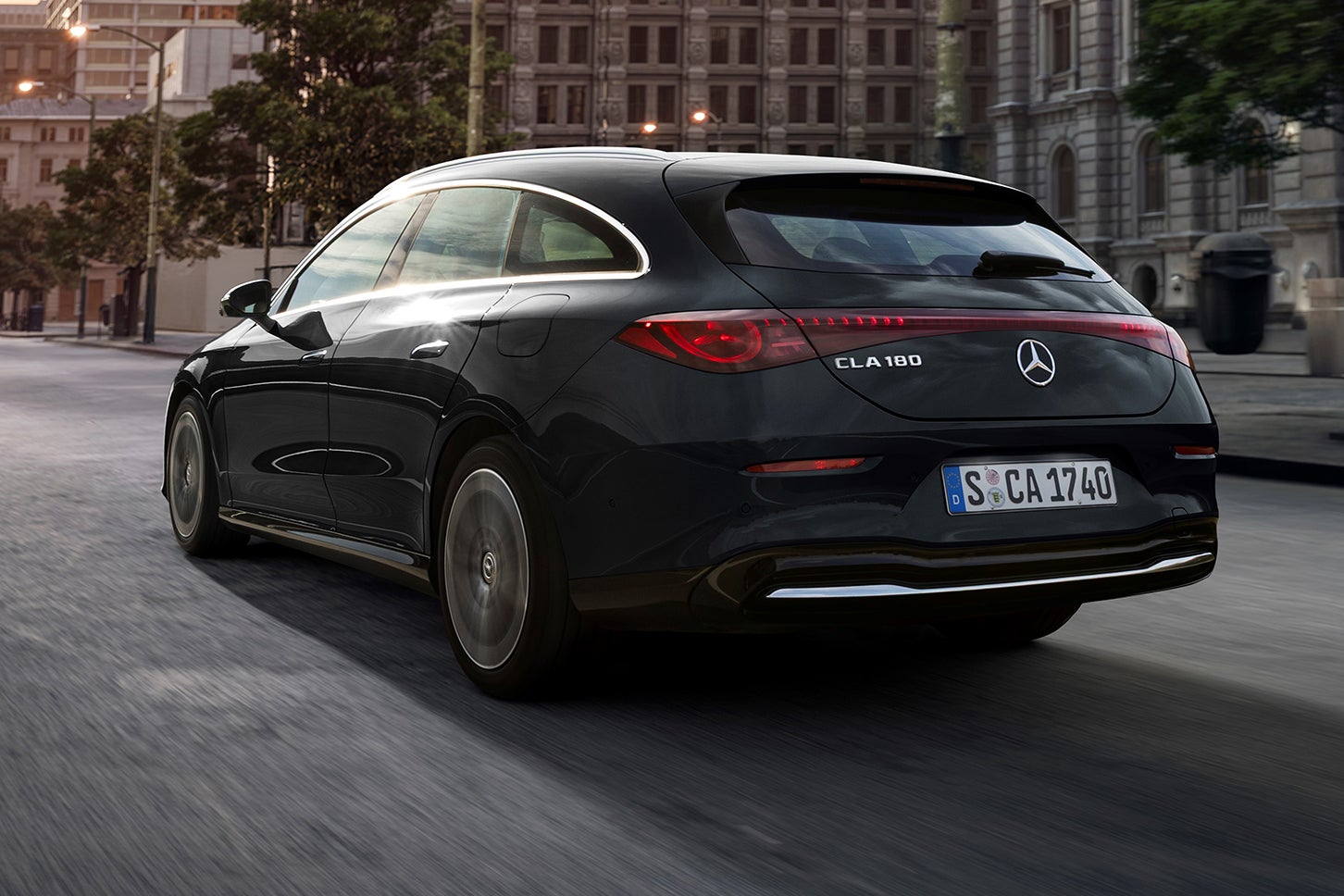 メルセデス・ベンツCLA 180シューティングブレーク｜Mercedes-Benz CLA 180 Shooting Brake
