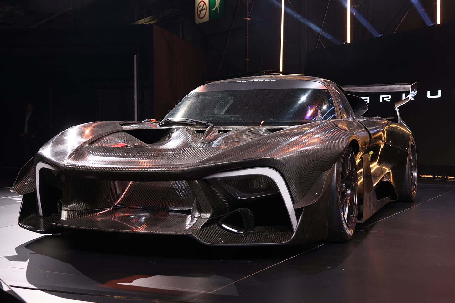 2026年1月28日から2月1日にパリで開催された「アルティメート・スーパーカー・ガレージ」で。フランスの新興コンストラクター「クォークス」は1リッター300HPエンジンと重量わずか600kgのボディをもつ。