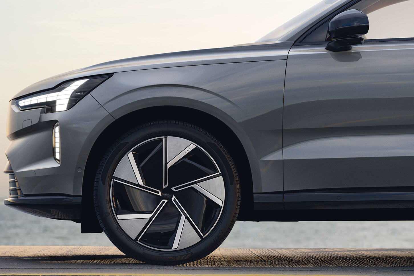 ボルボEX90｜Volvo EX90