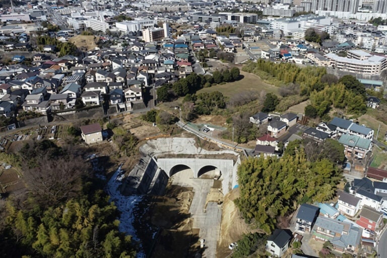 桂町トンネルの工事状況。