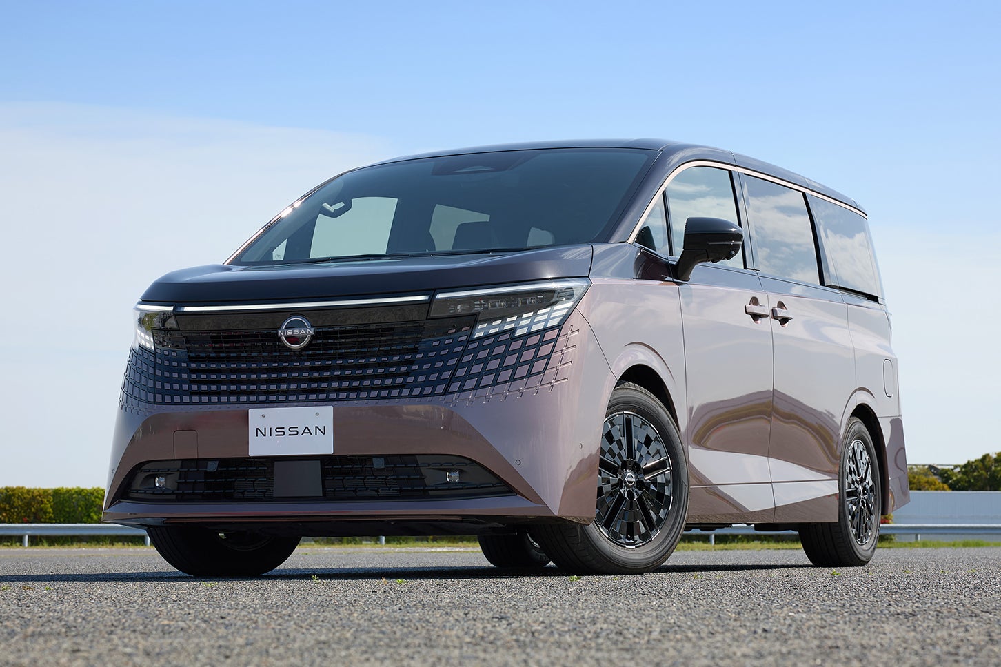 日産エルグランド｜Nissan Elgrand