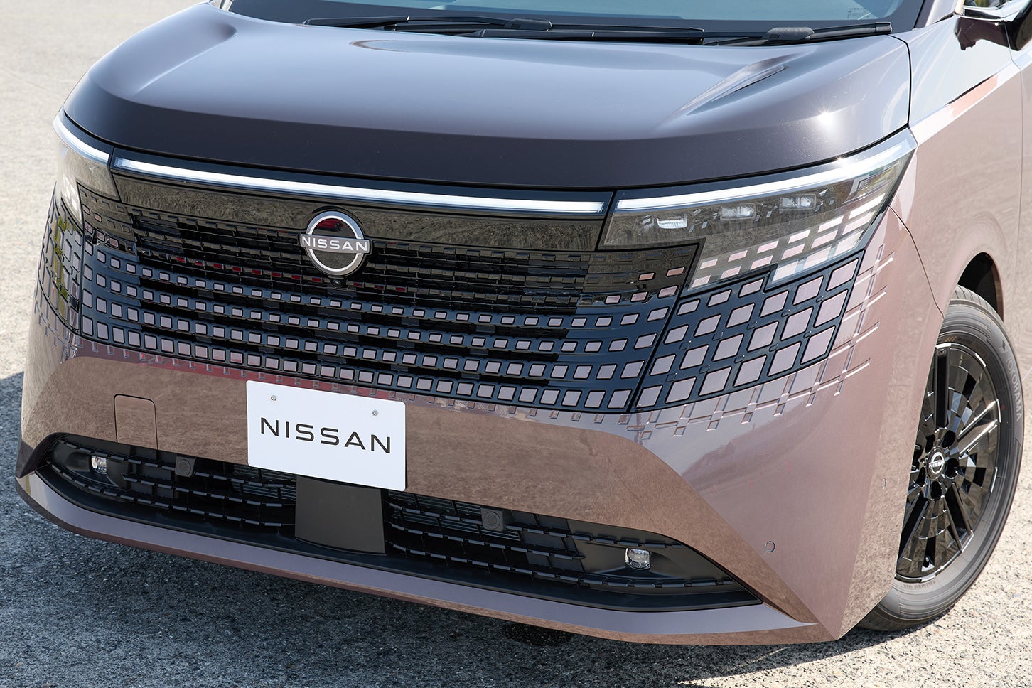 日産エルグランド｜Nissan Elgrand