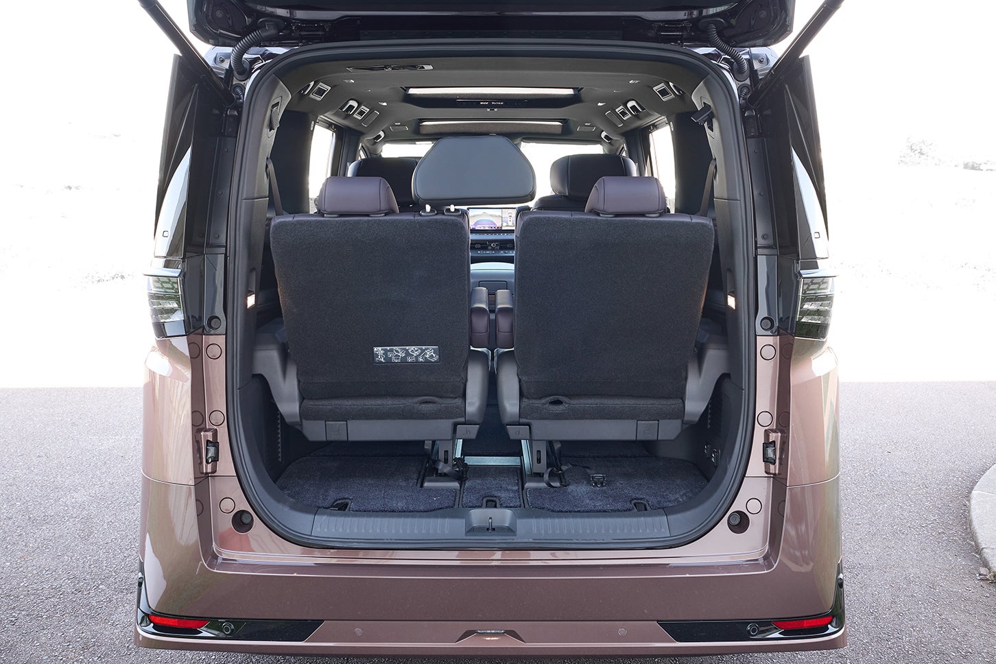 日産エルグランド｜Nissan Elgrand