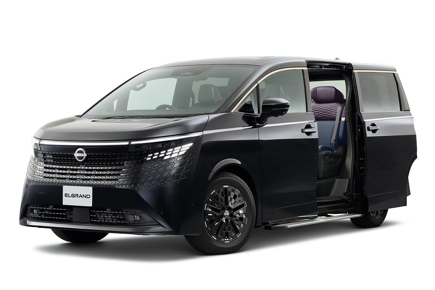 日産エルグランド ステップタイプ｜Nissan Elgrand Step Type
