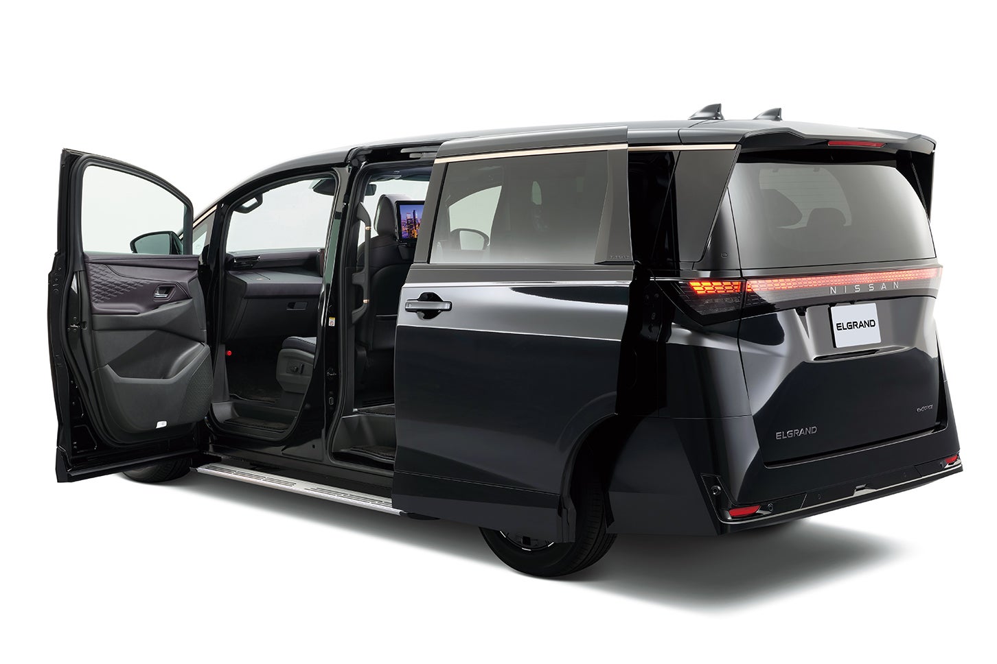 日産エルグランド ステップタイプ｜Nissan Elgrand Step Type
