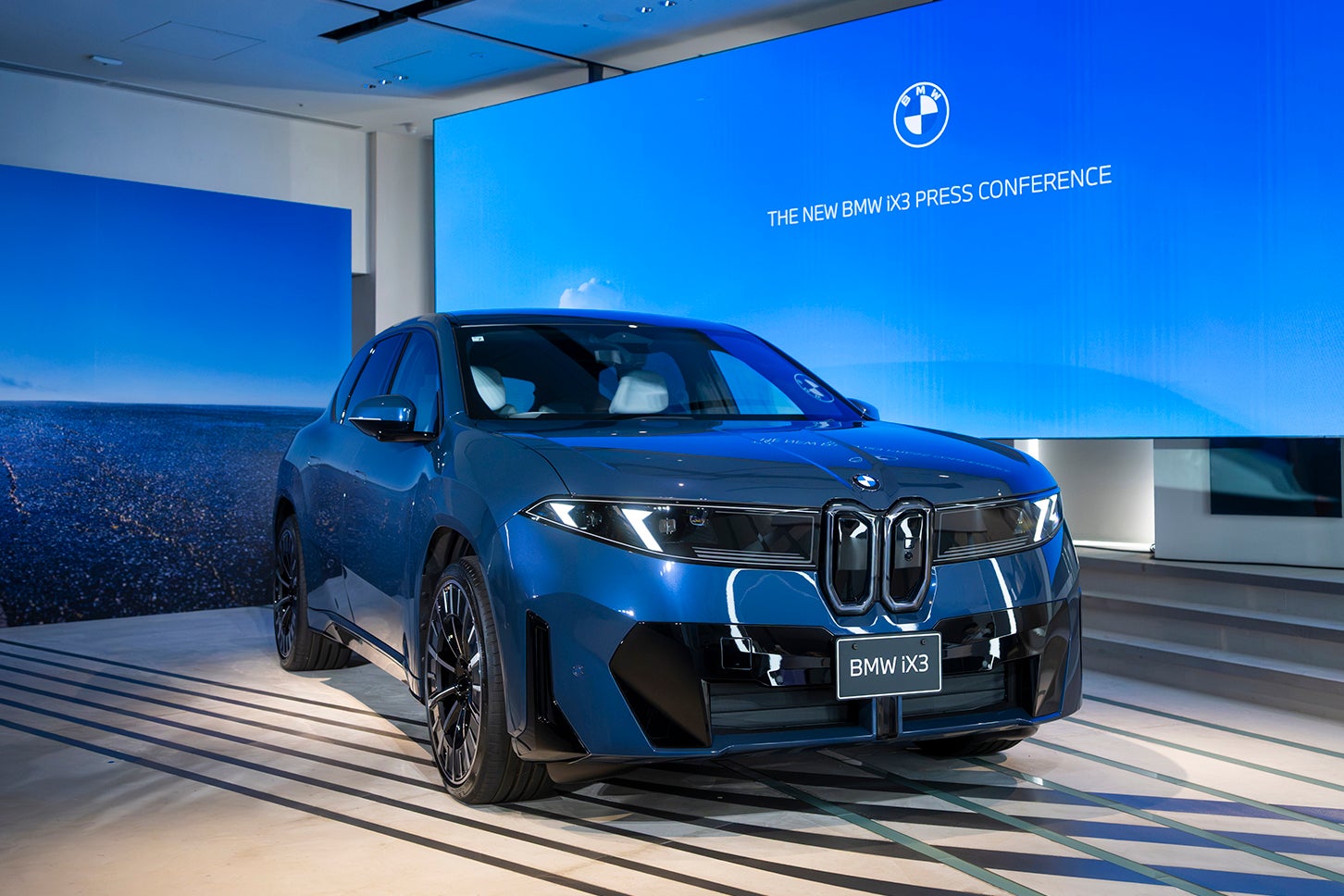 BMW iX3