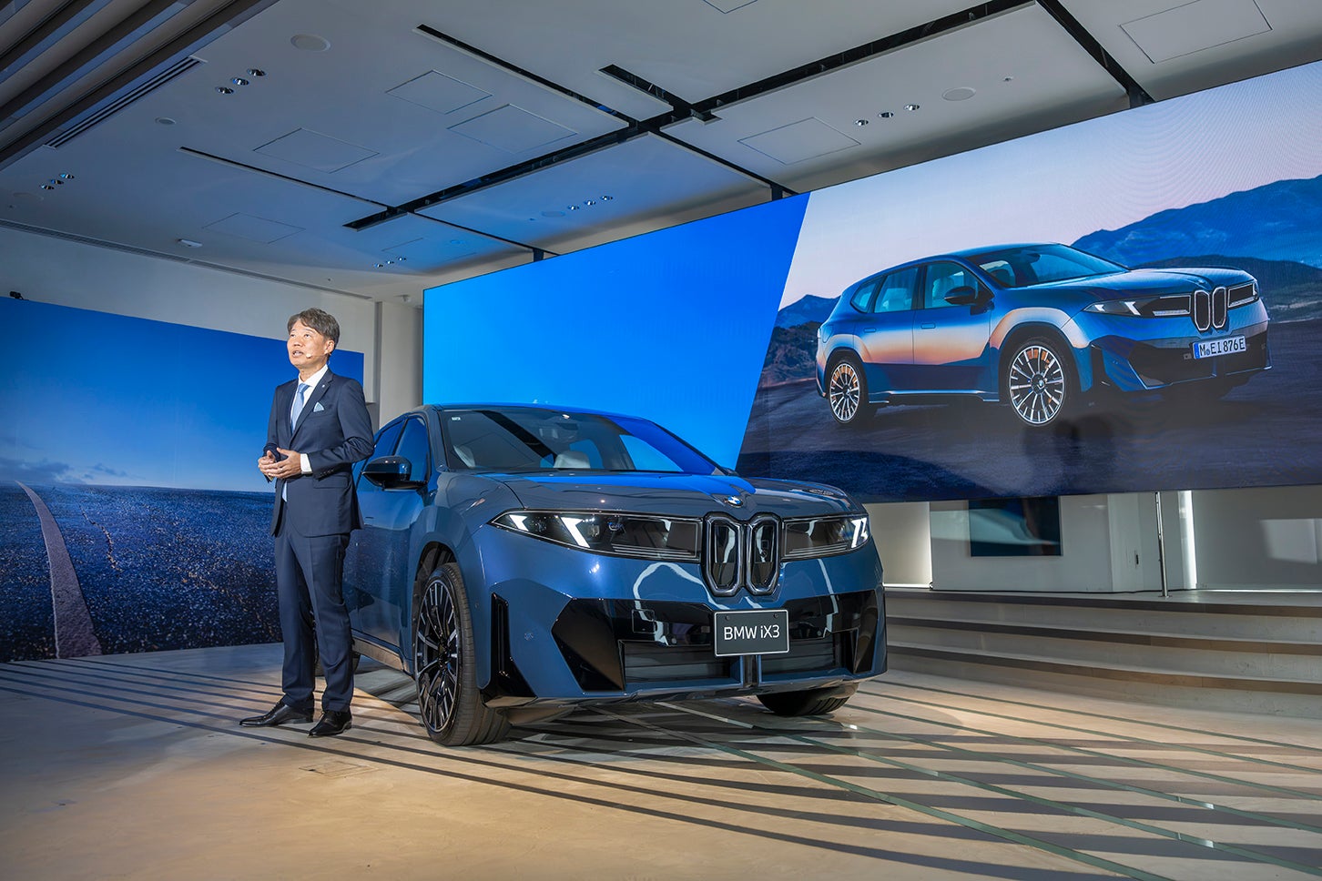 BMW iX3