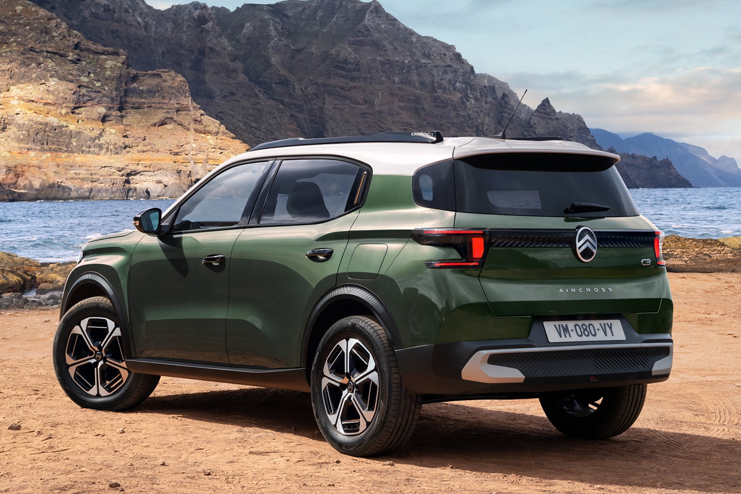 シトロエンC3エアクロス ハイブリッド｜Citroén C3 Aircross Hybrid