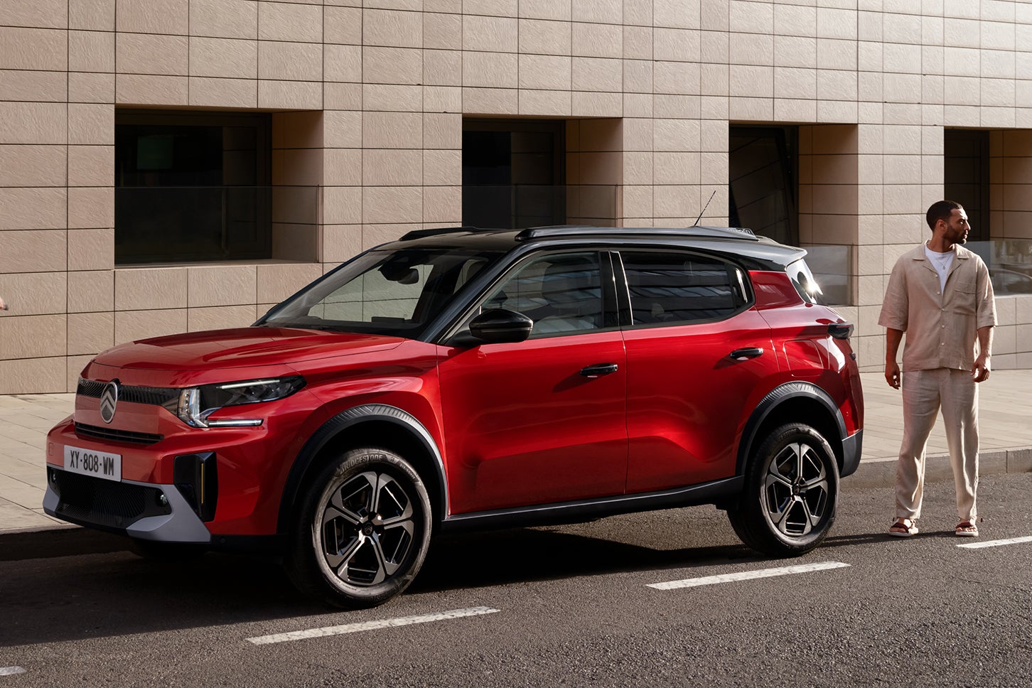 シトロエンC3エアクロス ハイブリッド｜Citroén C3 Aircross Hybrid