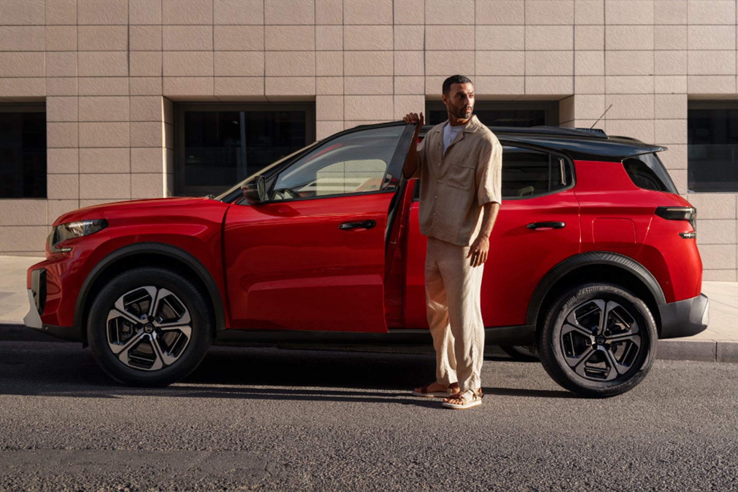 シトロエンC3エアクロス ハイブリッド｜Citroén C3 Aircross Hybrid