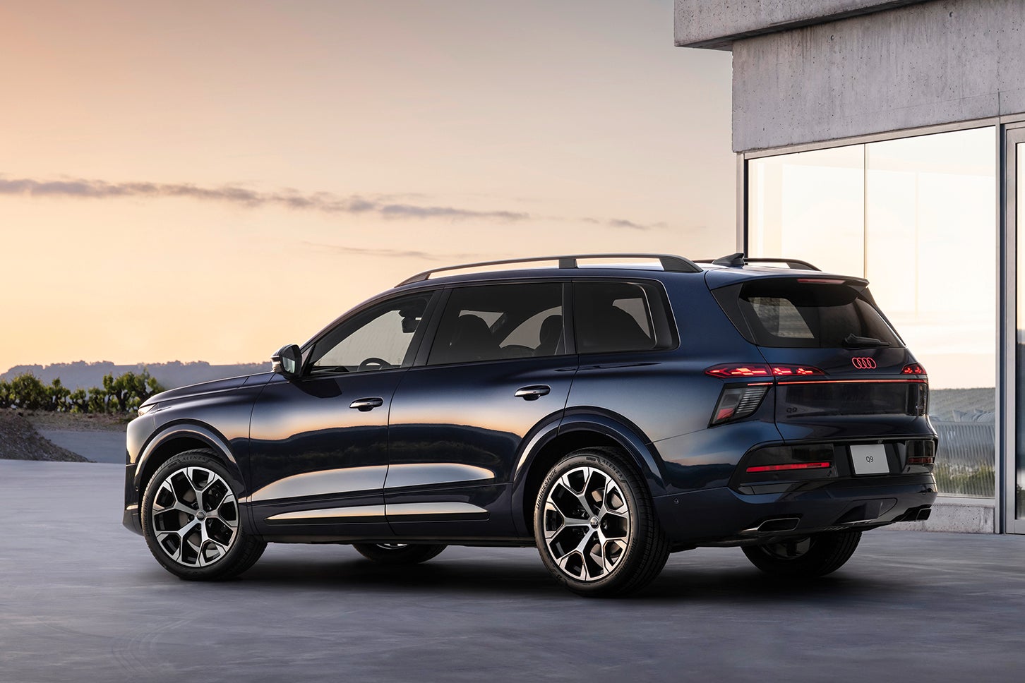 アウディQ9｜Audi Q9