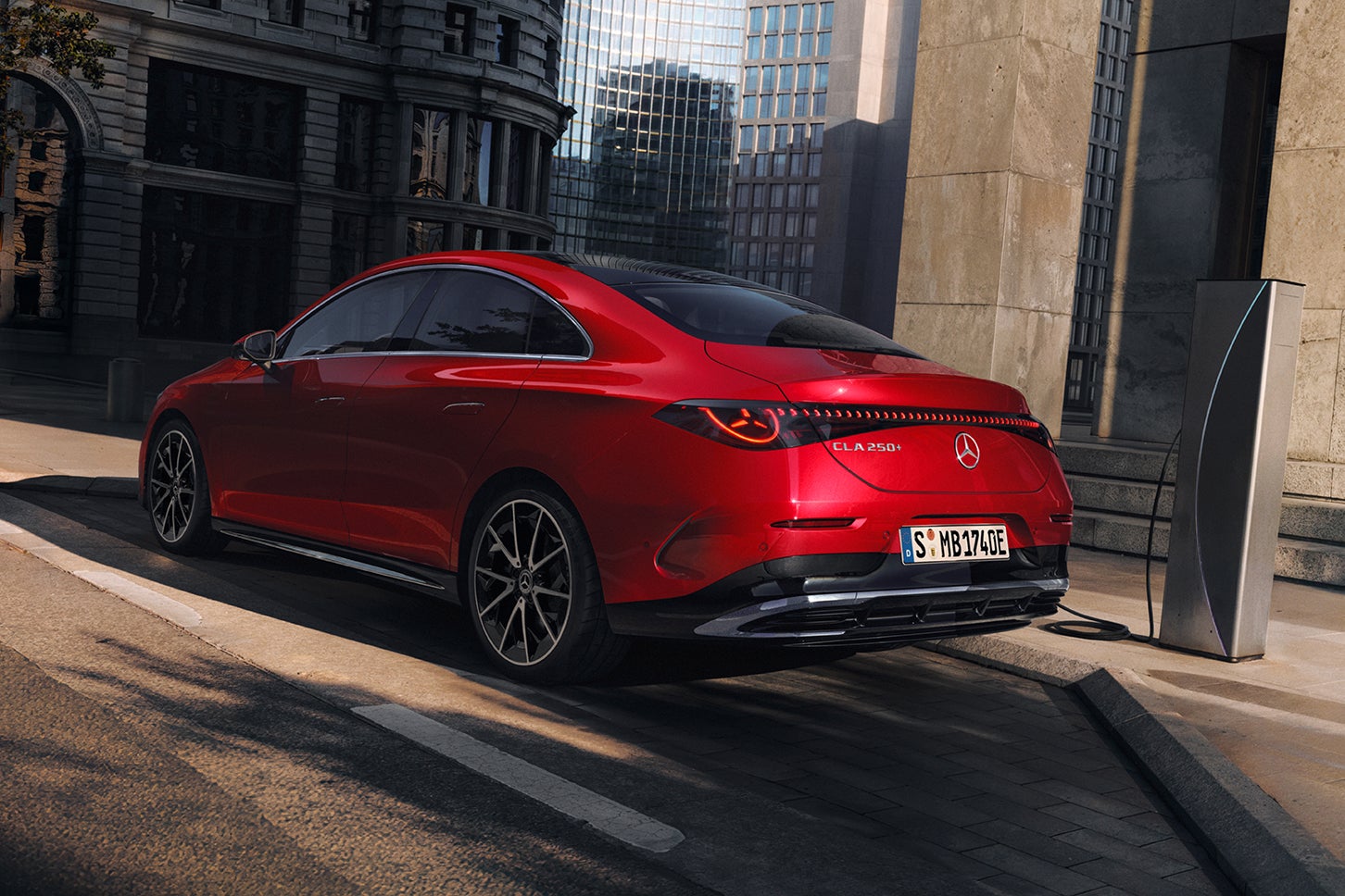 メルセデス・ベンツCLAウィズEQテクノロジー｜Mercedes-Benz CLA with EQ Technology