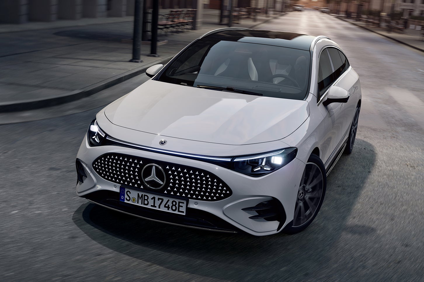 メルセデス・ベンツCLAウィズEQテクノロジー｜Mercedes-Benz CLA with EQ Technology