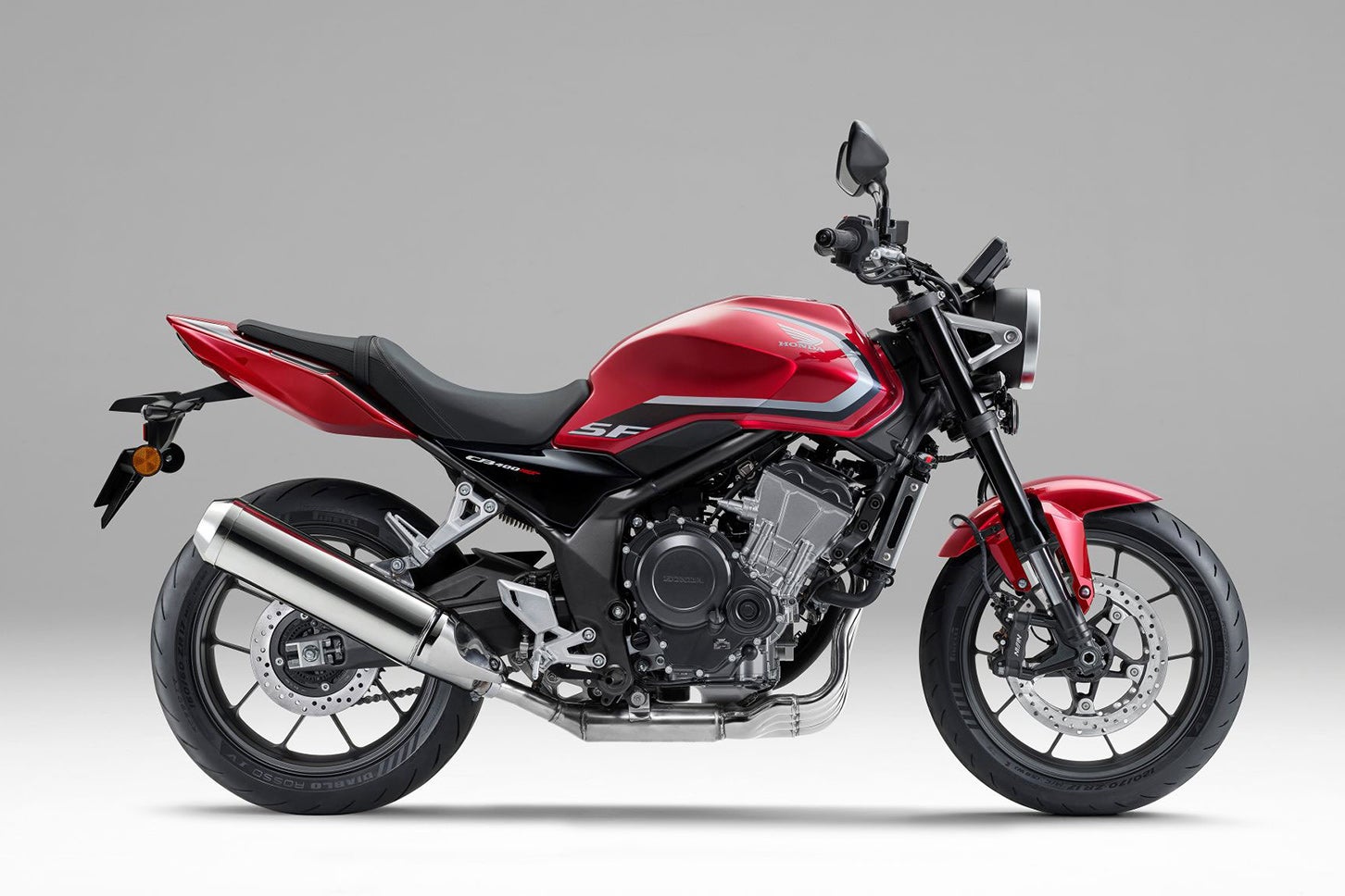CB400スーパーフォア：ボディカラー「キャンディ―クロモスフィアレッド」