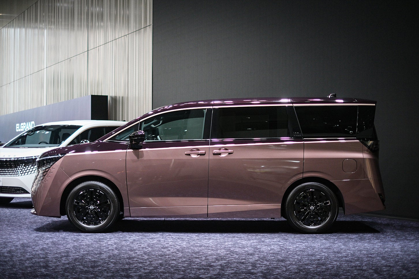 日産エルグランド｜Nissan Elgrand
