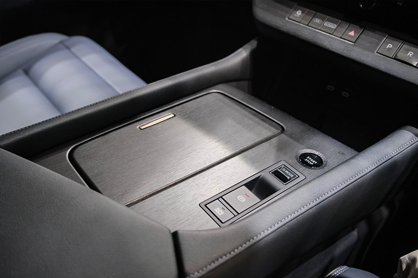日産エルグランド｜Nissan Elgrand