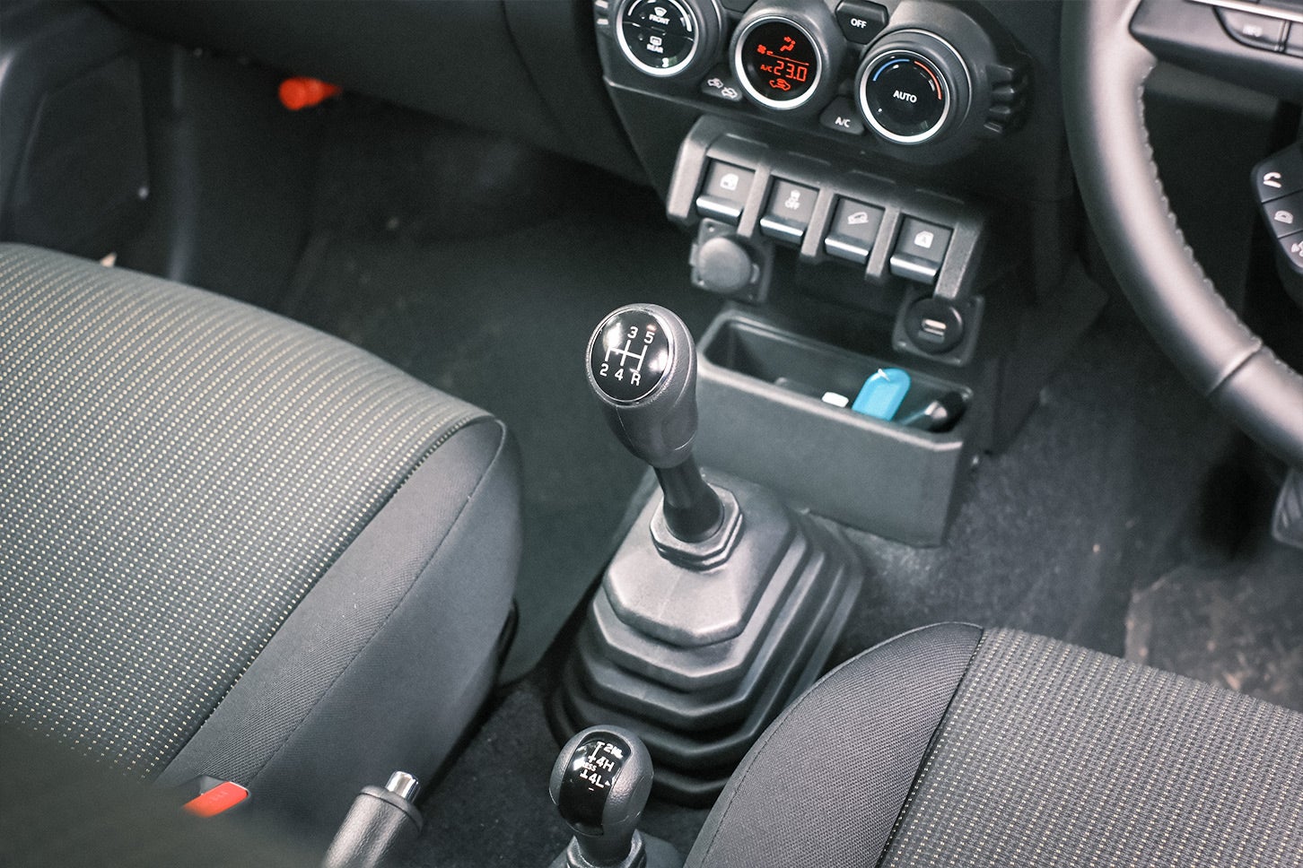 スズキ ジムニー ノマド｜Suzuki Jimny Nomade