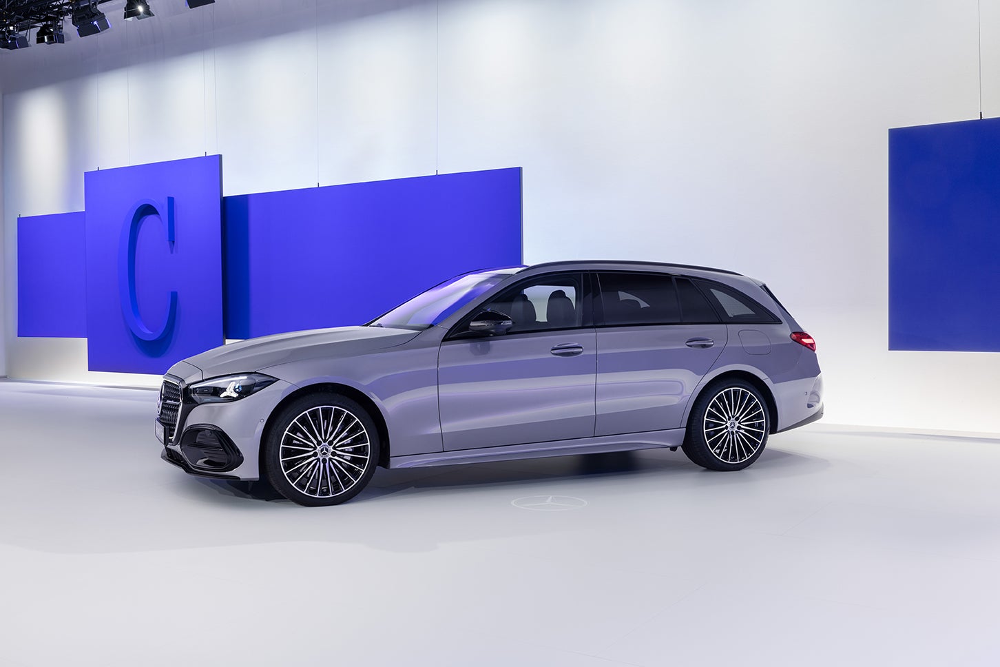メルセデス・ベンツCクラス｜Mercedes-Benz C-Class