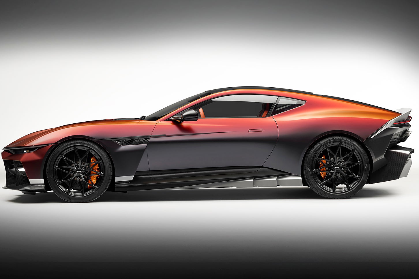アストンマーティン・ヴァレン｜Aston Martin Valen