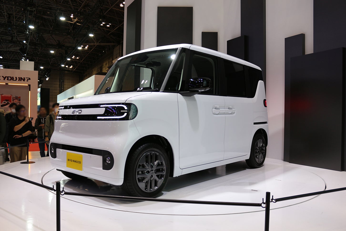 BYDの軽EV「RACCO」は、最先端のEV技術を搭載。2026年の日本上陸が予定されている。