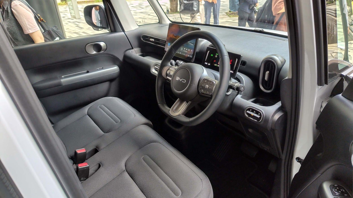 BYD RACCOの内装