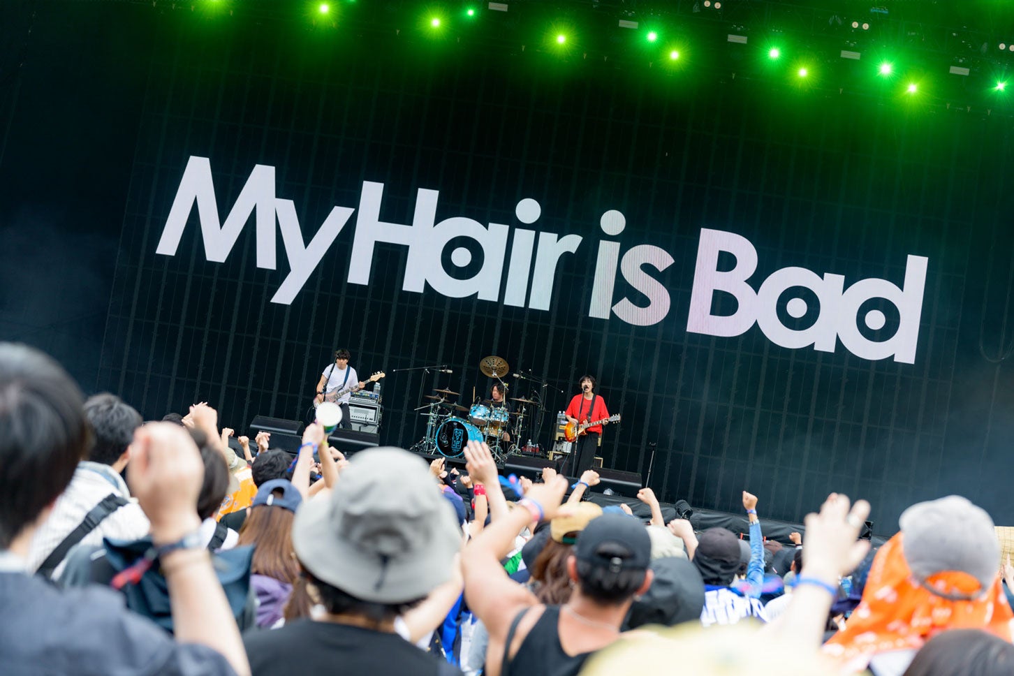 新潟が生んだ3ピースMy Hair is Bad。行きの車内では、1日目に出演するアーティストを聞きながら移動した。(c)Masanori Naruse