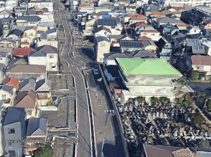 拡幅工事が進む平井工区（Google Earthより）