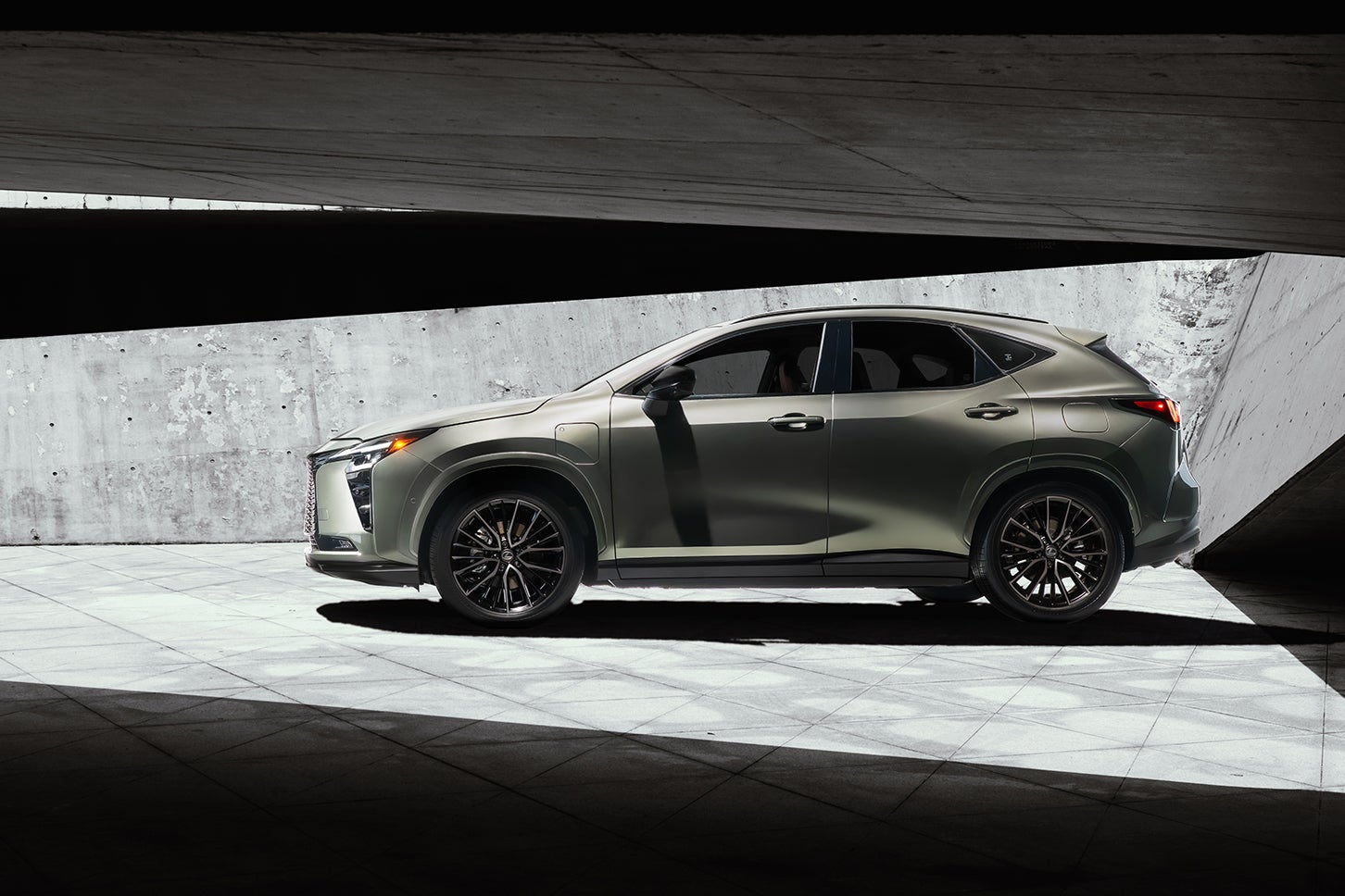 レクサスNX（プロトタイプ）｜Lexus NX (prototype)