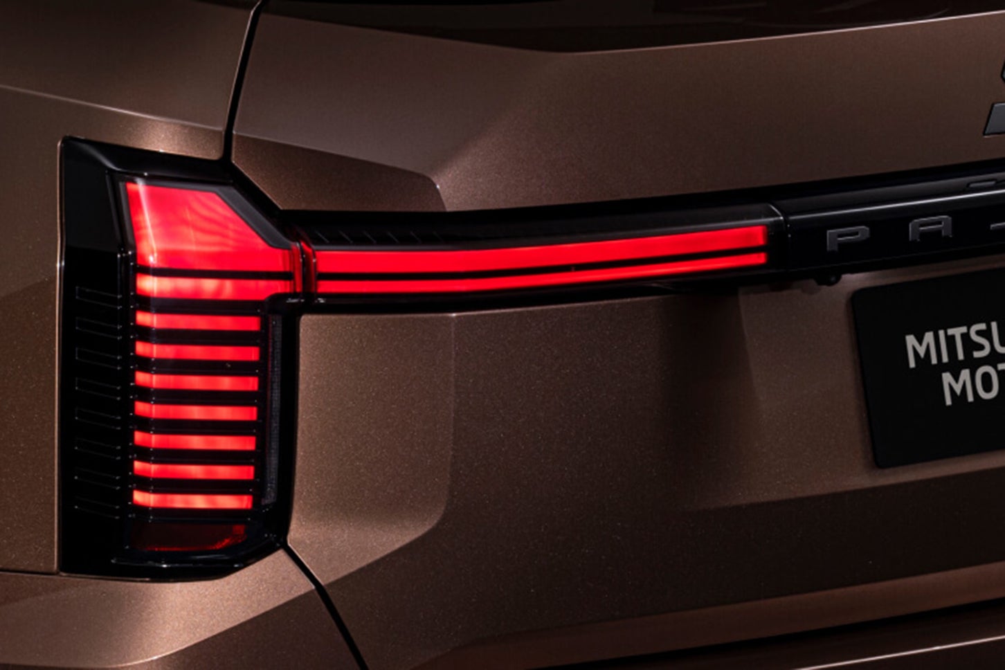 三菱パジェロ｜Mitsubishi Pajero