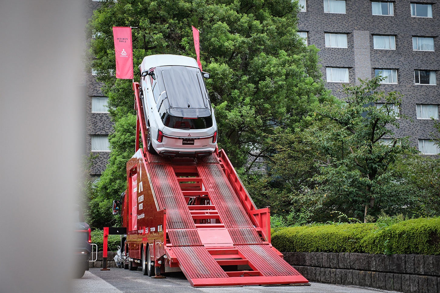 三菱パジェロ｜Mitsubishi Pajero
