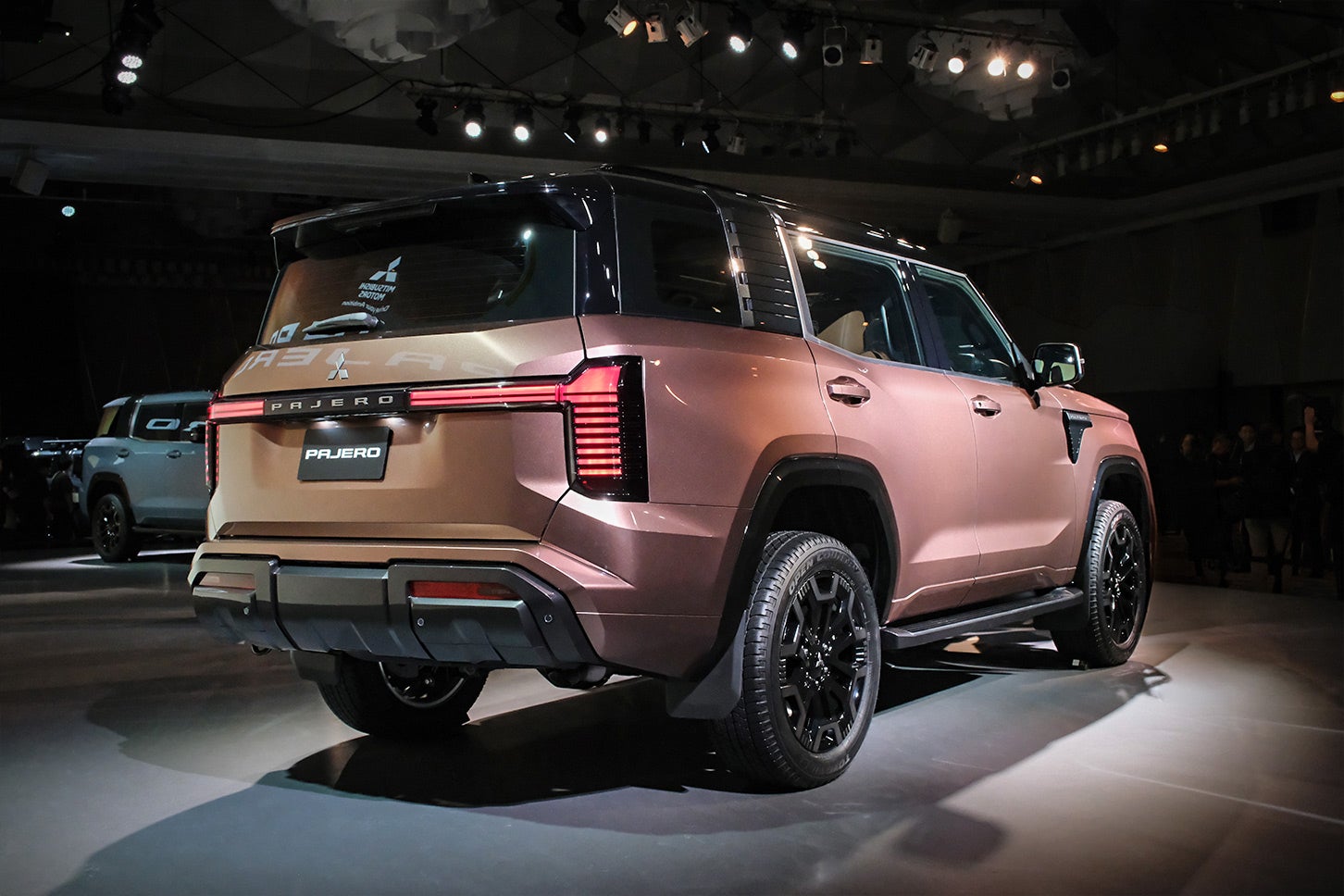 三菱パジェロ｜Mitsubishi Pajero