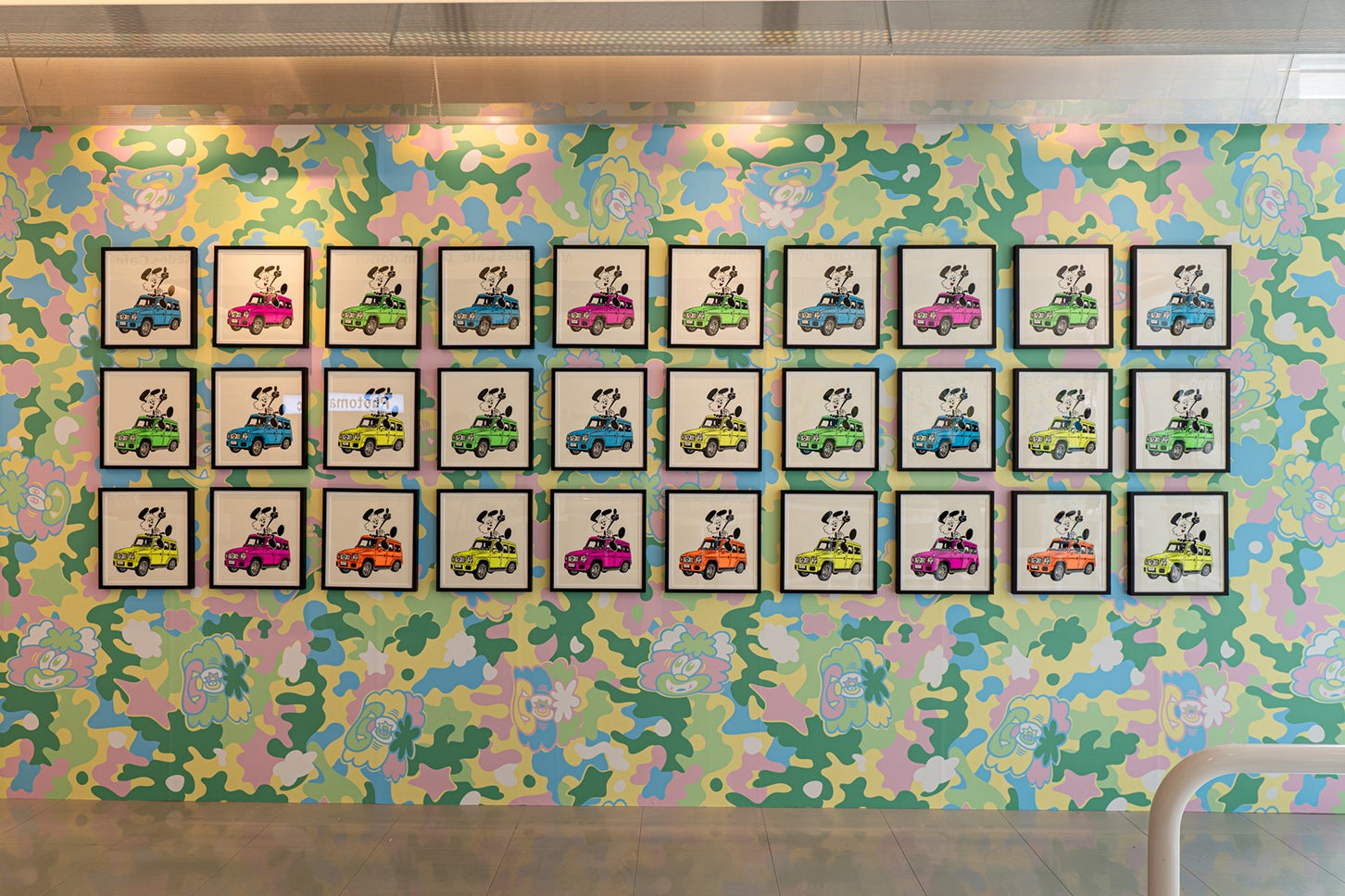 会場には、VERDY氏が手がけたアート作品も展示。クルマだけでなく、さまざまな形で彼の世界観を楽しめる。