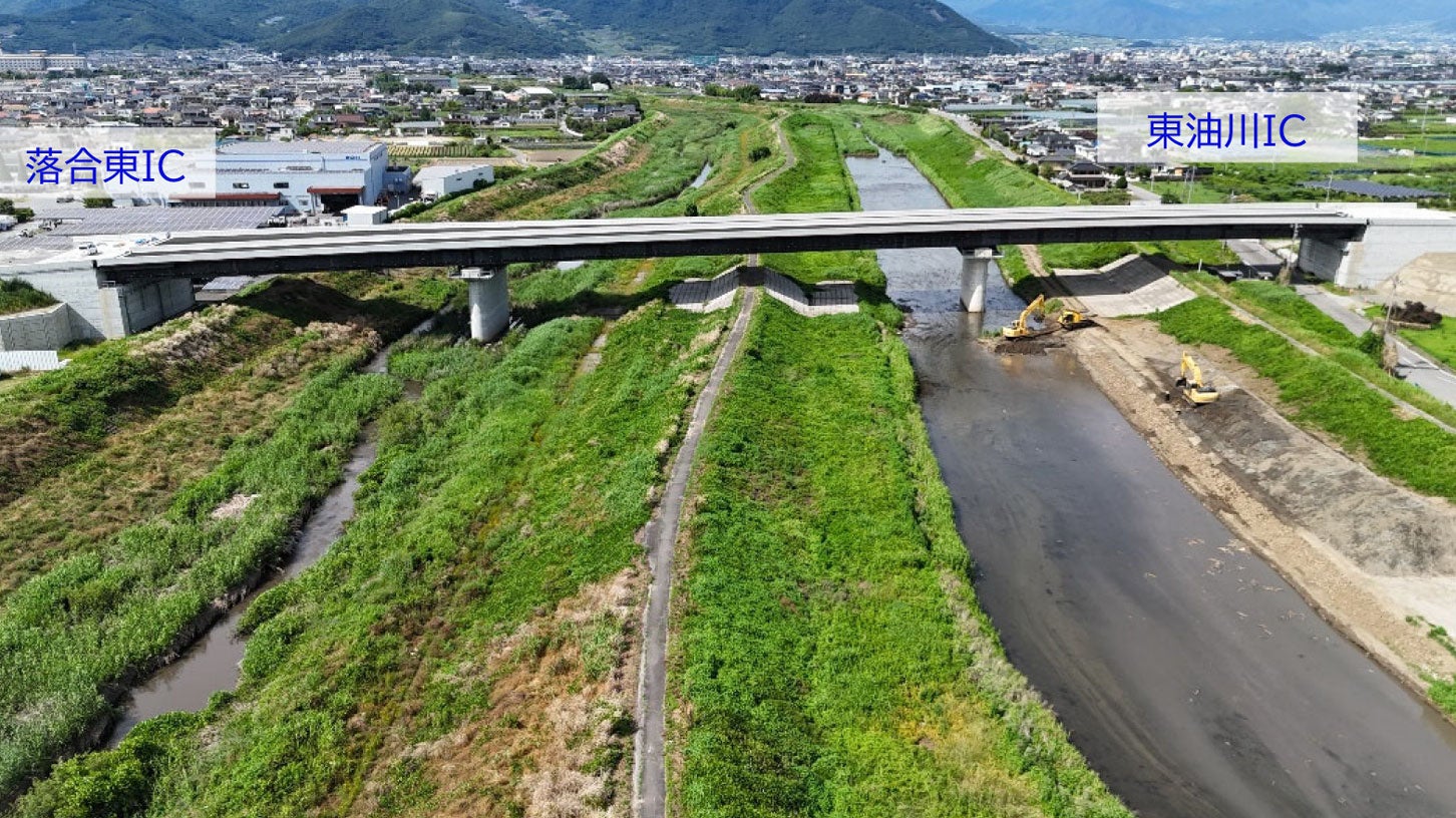 新⼭梨環状道路 東部区間の工事進捗状況。2026年6月18日撮影
