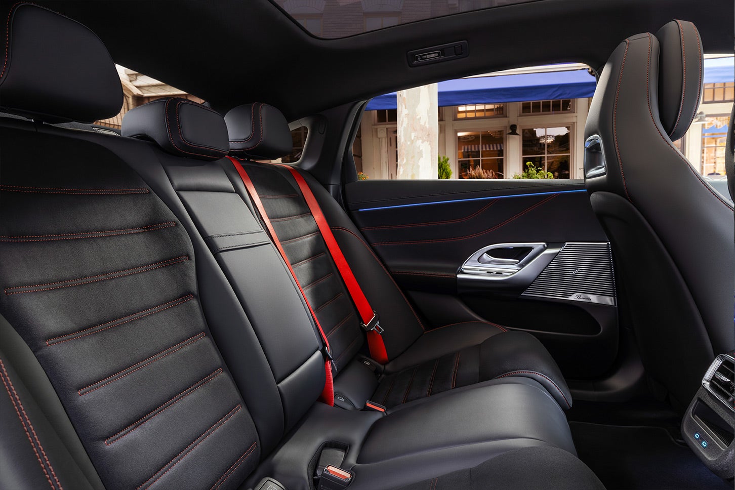 メルセデス・ベンツC 400 4マチック エレクトリック｜Mercedes-Benz C 400 4MATIC Electric