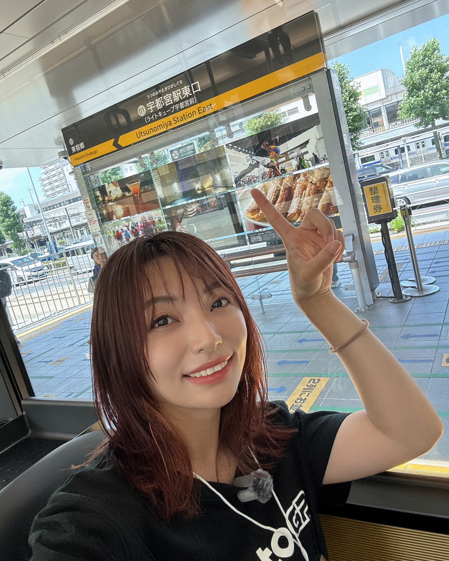 LRTとMotoGPライダーが並走する様子を電車の中から見てきました！