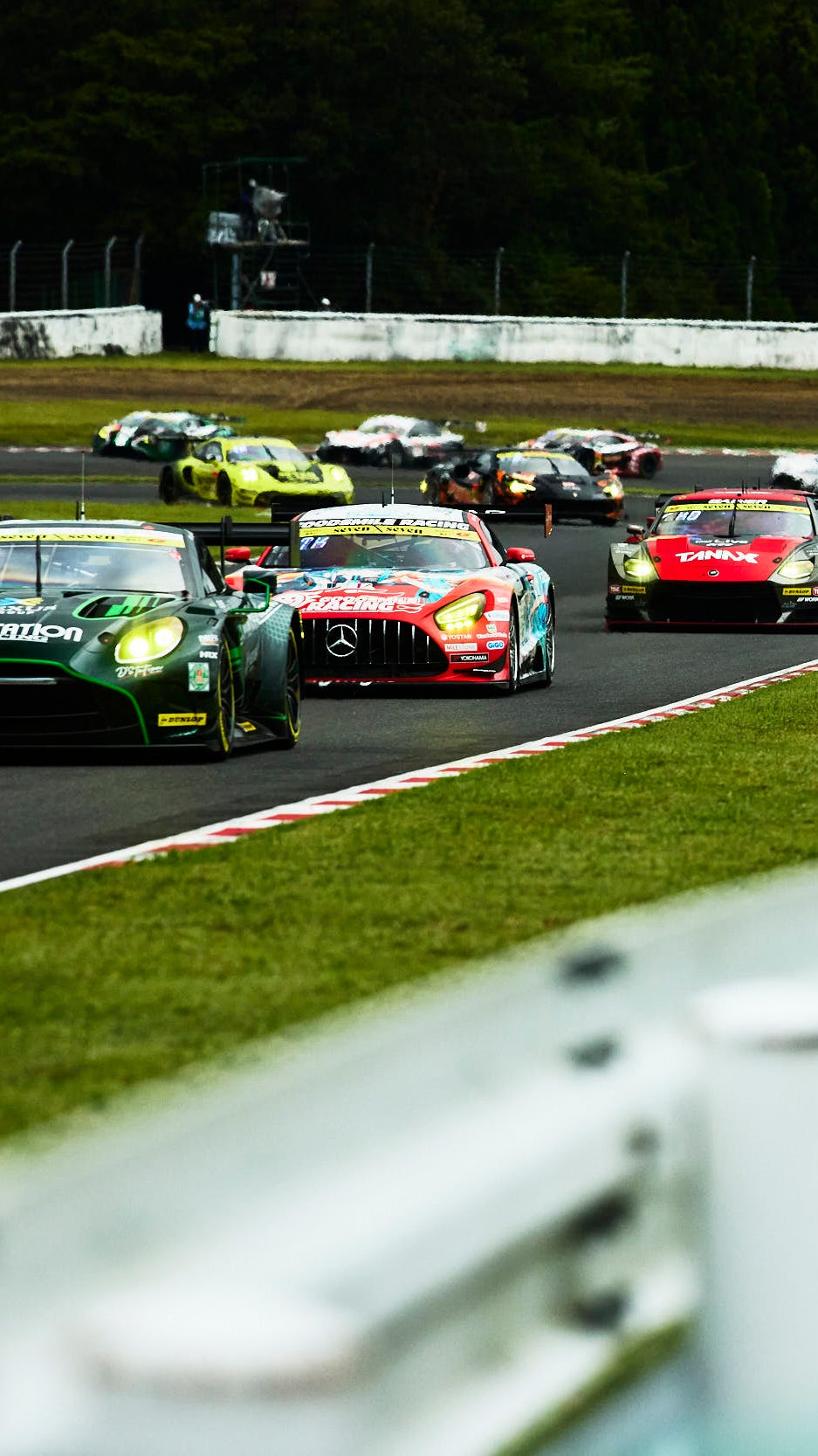 開幕戦の岡山で優勝し、第5戦の鈴鹿では4位に入った#777 D’station Vantage GT3だが、今回のレースは21位。それでも現在ランキング2位につけ、ダンロップとともにタイトル獲得を狙う。