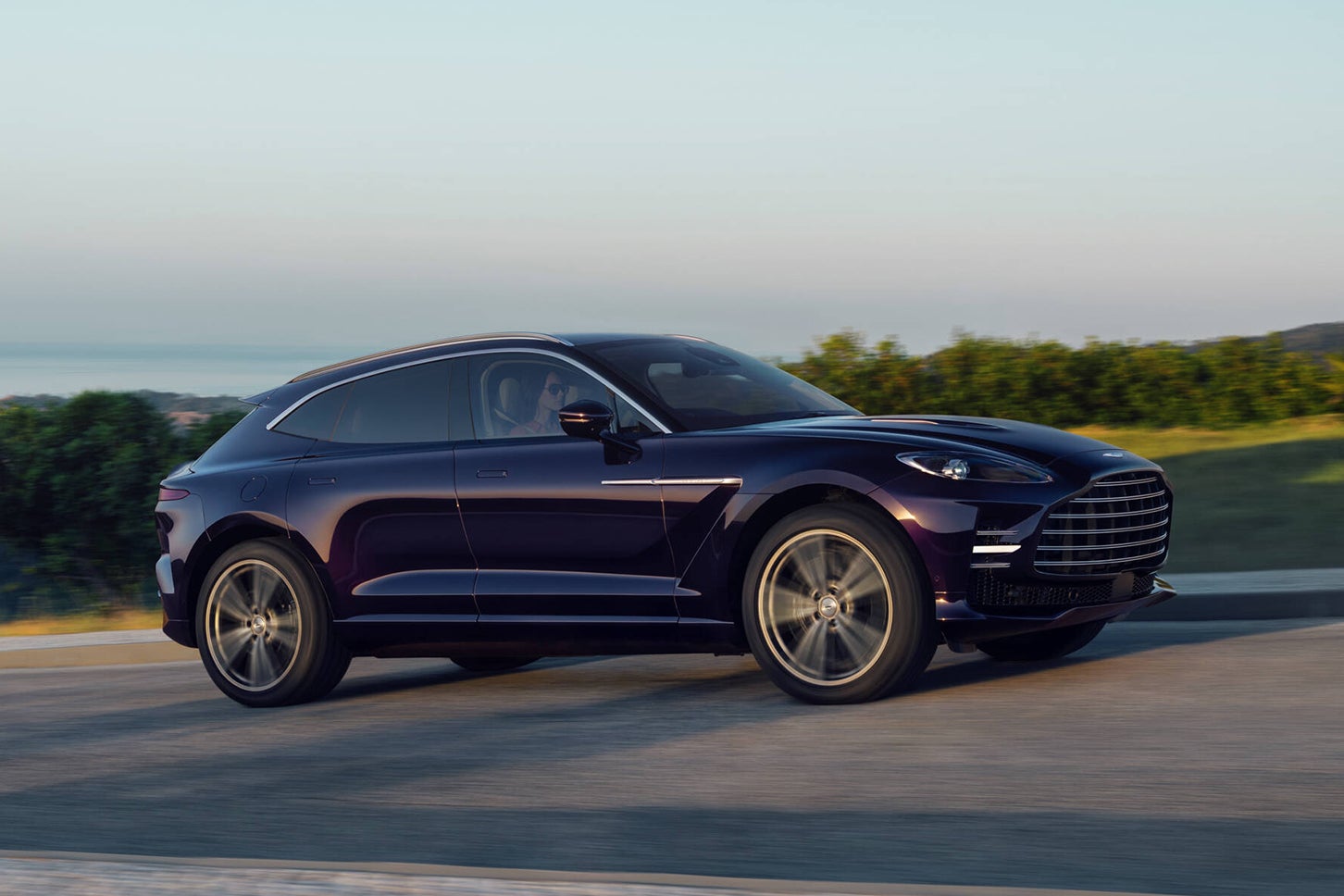 アストンマーティンDBX GT｜Aston Martin DBX GT