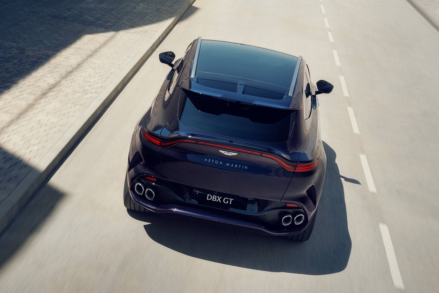 アストンマーティンDBX GT｜Aston Martin DBX GT