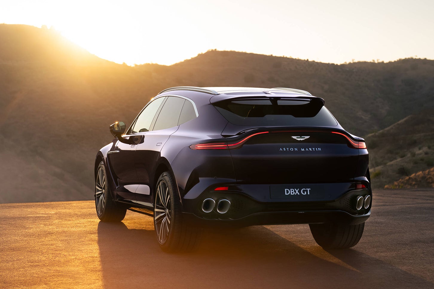 アストンマーティンDBX GT｜Aston Martin DBX GT