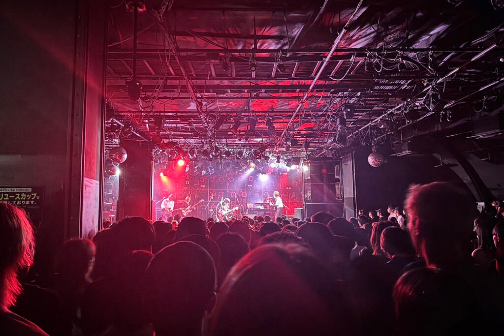 音楽と向き合い、自らの表現を届ける古舘佑太郎。2026年9月20日、渋谷CLUB QUATTROで開催された古舘佑太郎のアルバムリリース記念ツーマンコンサート「命題」にて。