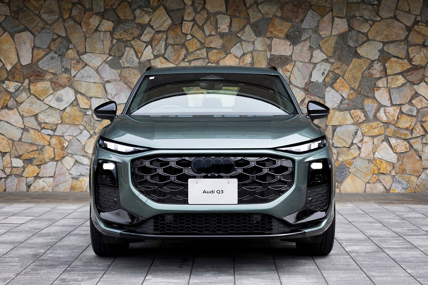 アウディQ3 TFSI 110kWアドバンスド｜Audi Q3 TFSI 110kW advanced