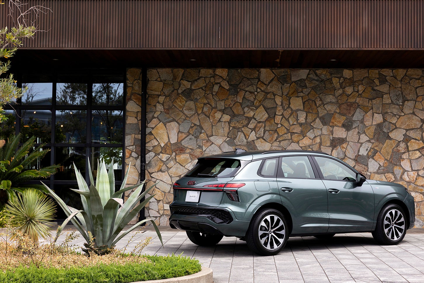 アウディQ3 TFSI 110kWアドバンスド｜Audi Q3 TFSI 110kW advanced