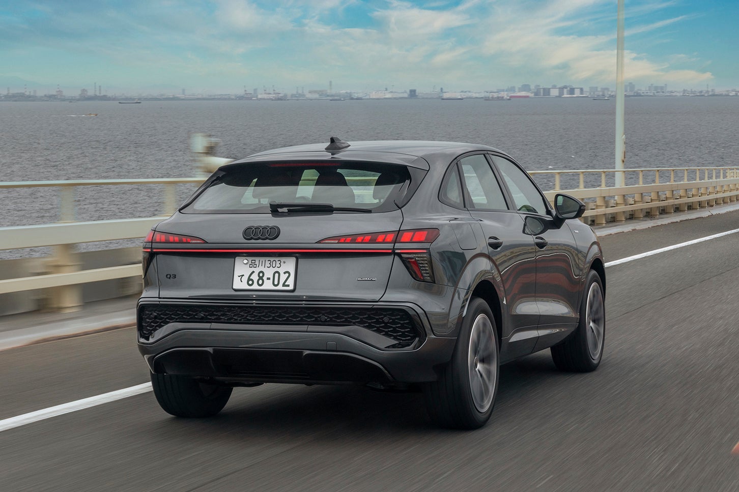 アウディQ3スポーツバックTFSIクワトロ150kWアドバンスド｜Audi Q3 Sportback TFSI 110kW advanced