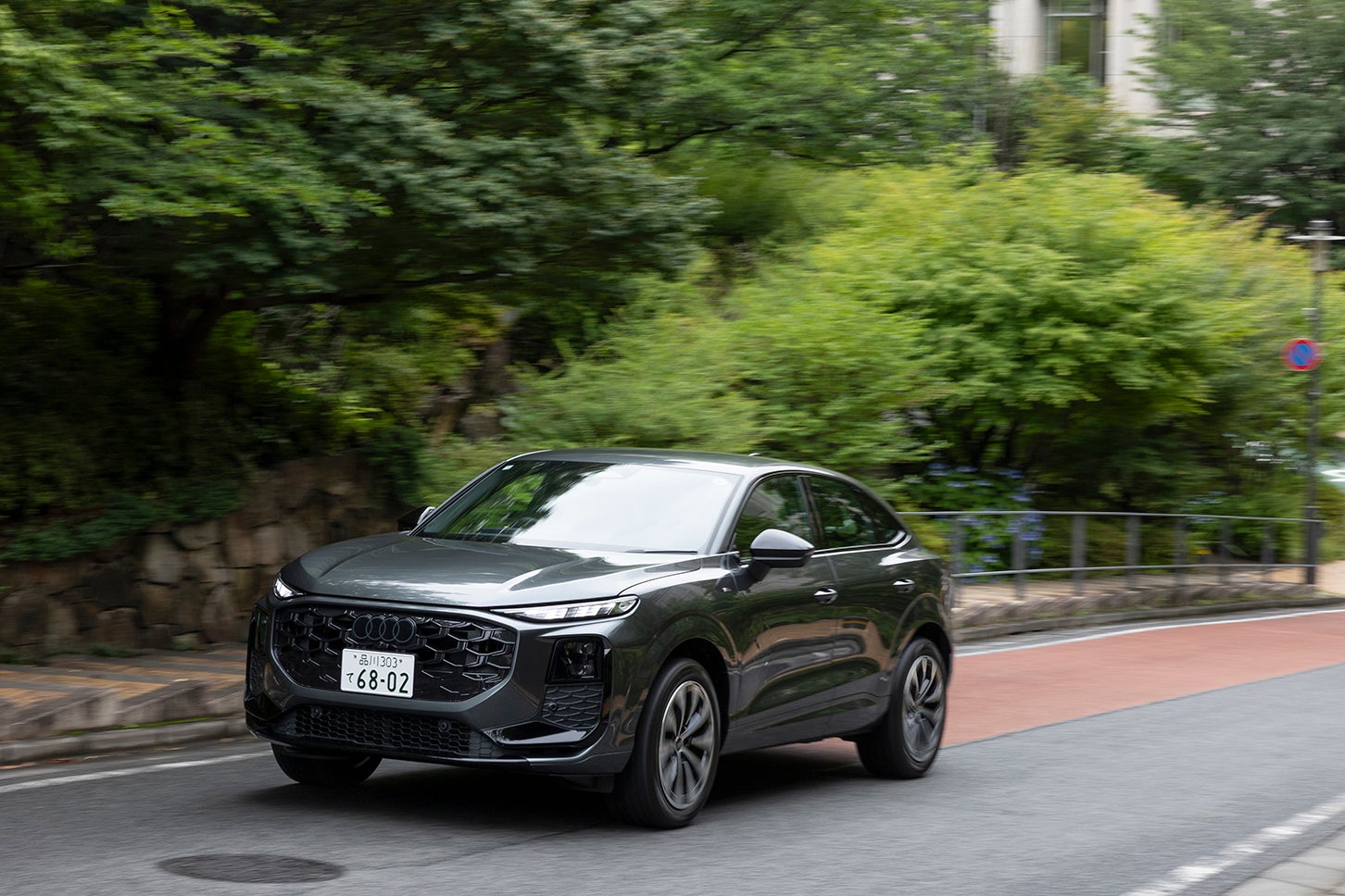 アウディQ3スポーツバックTFSIクワトロ150kWアドバンスド｜Audi Q3 Sportback TFSI 110kW advanced