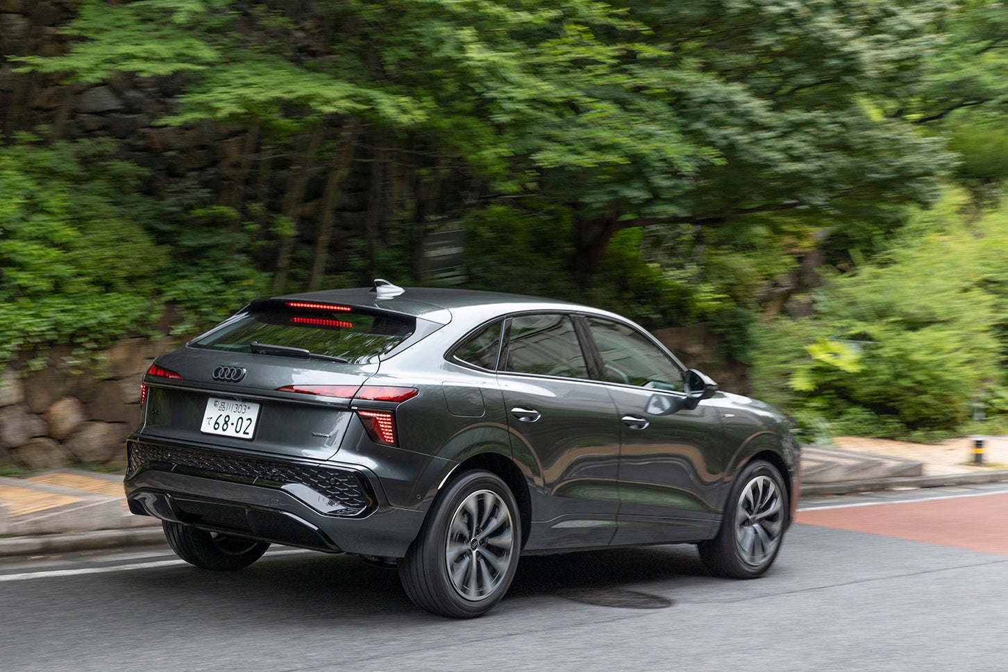 アウディQ3スポーツバックTFSIクワトロ150kWアドバンスド｜Audi Q3 Sportback TFSI 110kW advanced