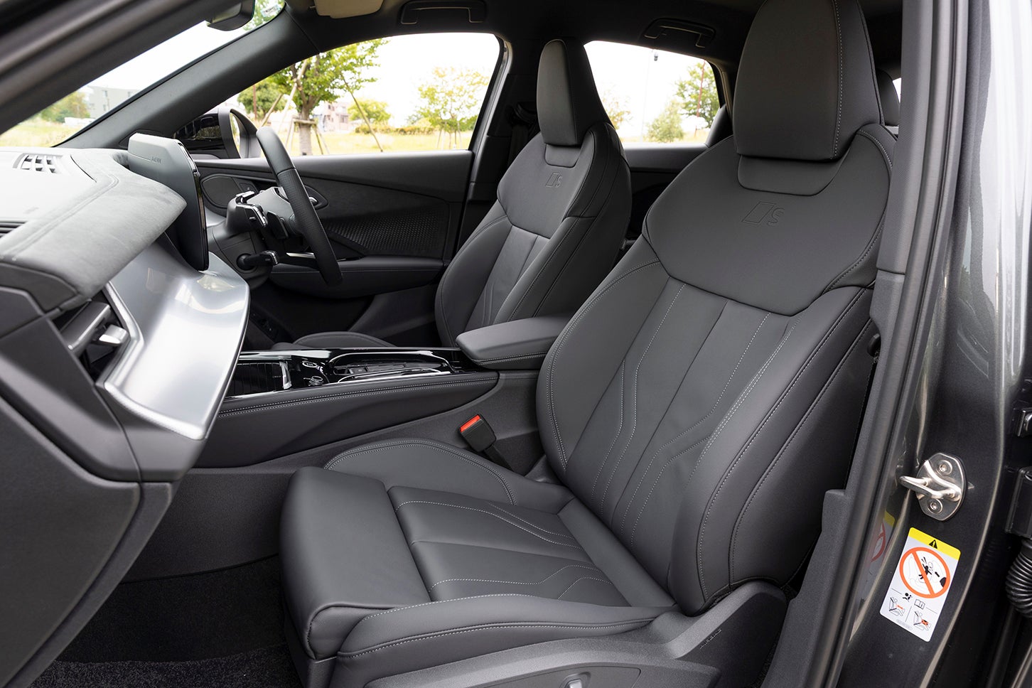 アウディQ3スポーツバックTFSIクワトロ150kWアドバンスド｜Audi Q3 Sportback TFSI 110kW advanced