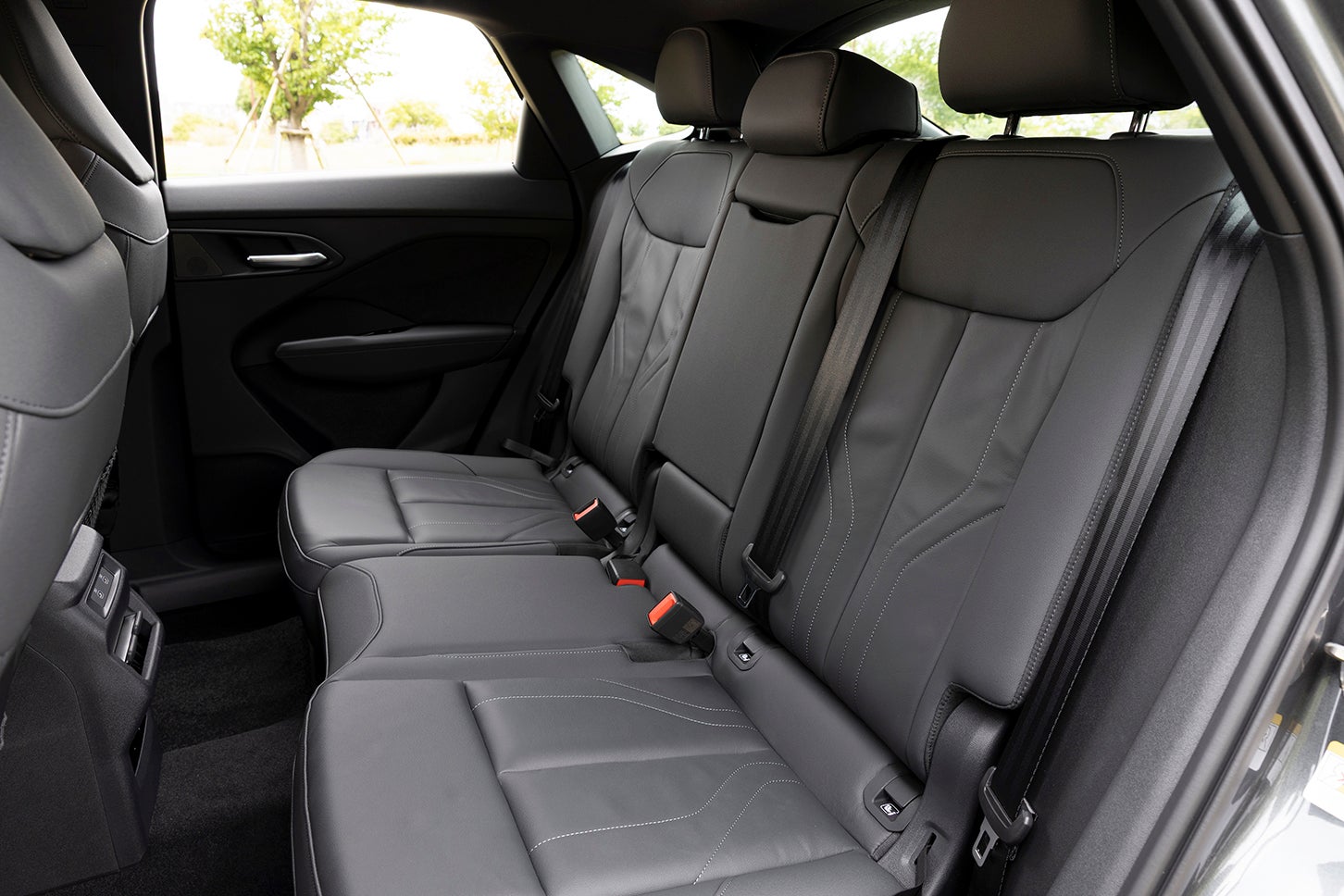 アウディQ3スポーツバックTFSIクワトロ150kWアドバンスド｜Audi Q3 Sportback TFSI 110kW advanced