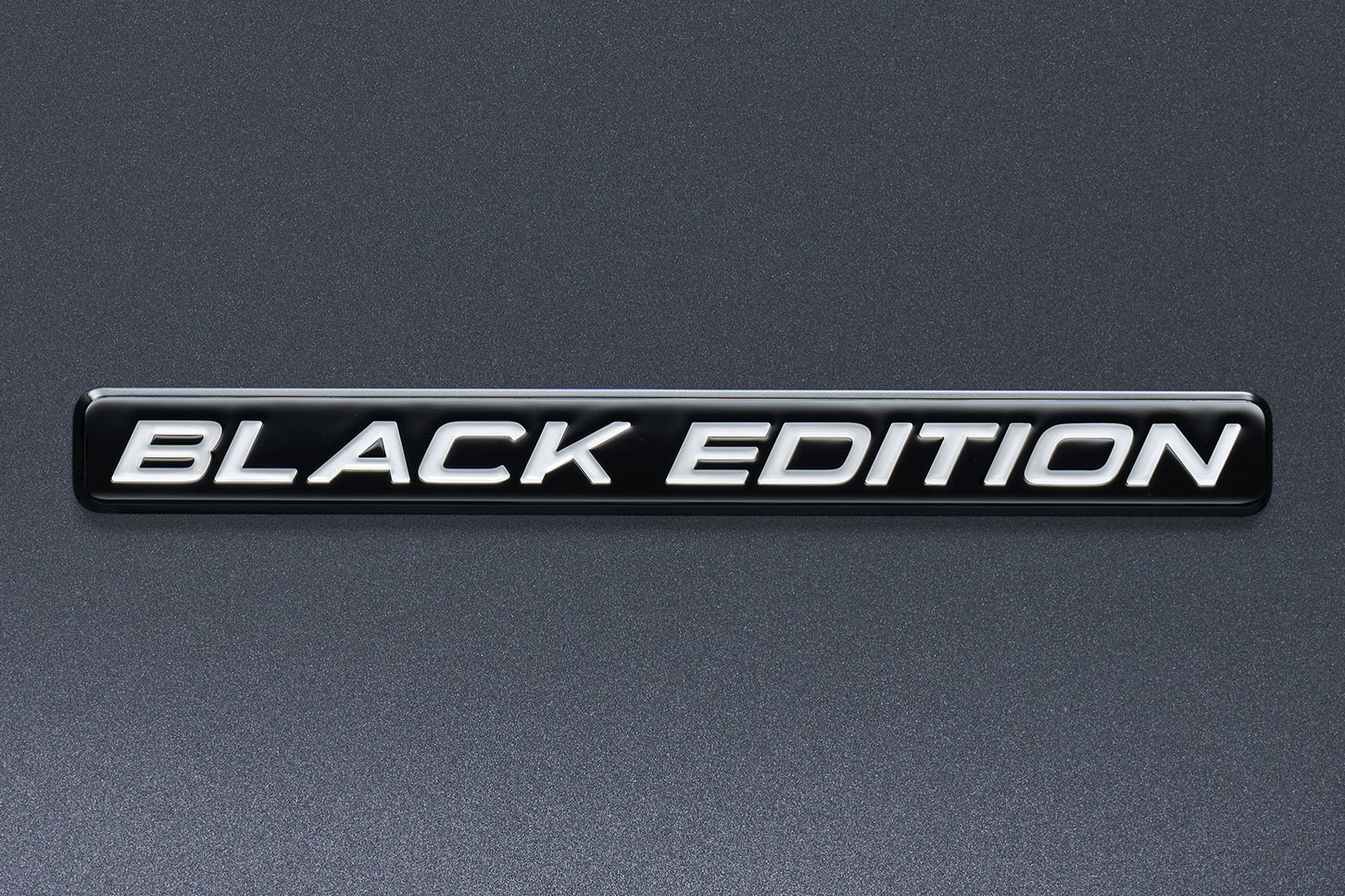 ホンダ・ステップワゴン e:HEVスパーダ ブラックエディション｜BLACK EDITION専用エンブレム